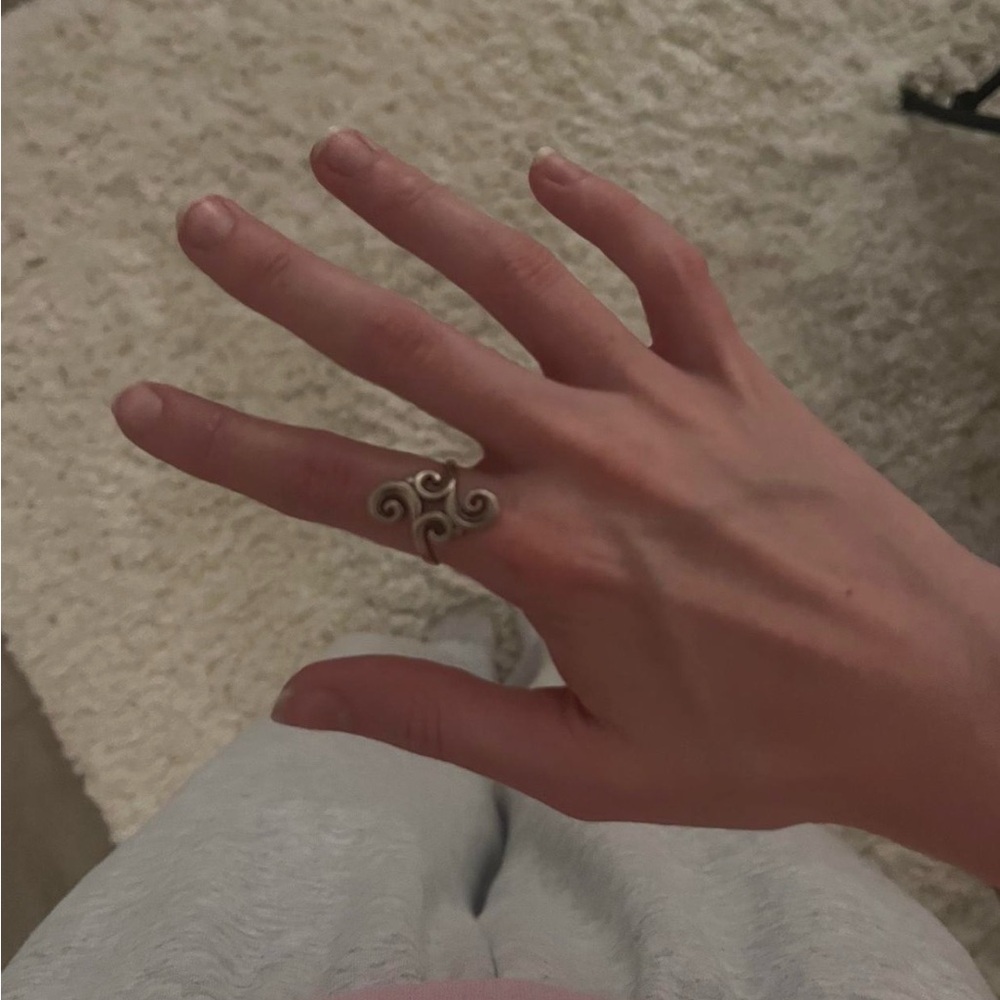 James Avery discontinued silver swirl ring